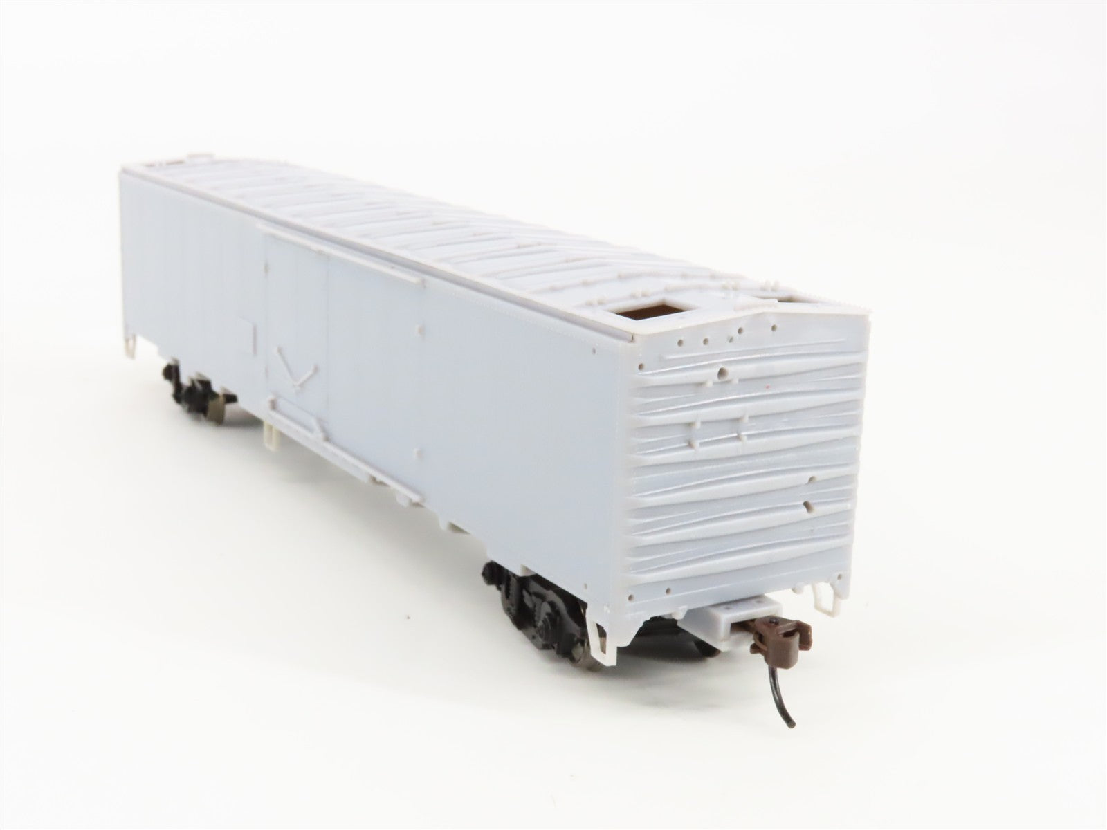 HO Scale Walthers 932-6240 50' REA Express Reefer RTR
