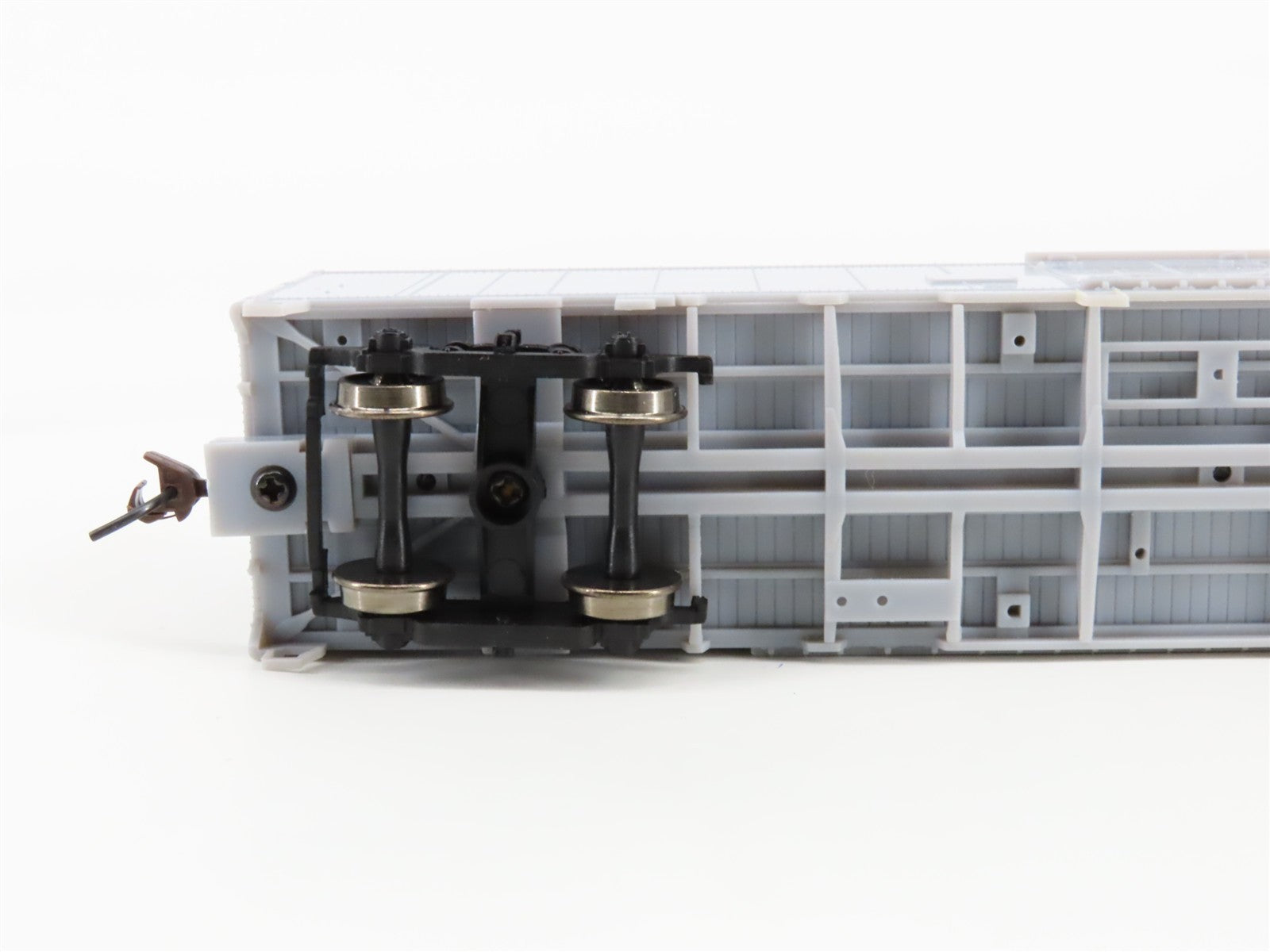HO Scale Walthers 932-6240 50' REA Express Reefer RTR