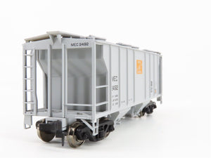 HO Scale Atlas 1818 MEC Maine Central 2-Bay Covered Hopper 2492 RTR