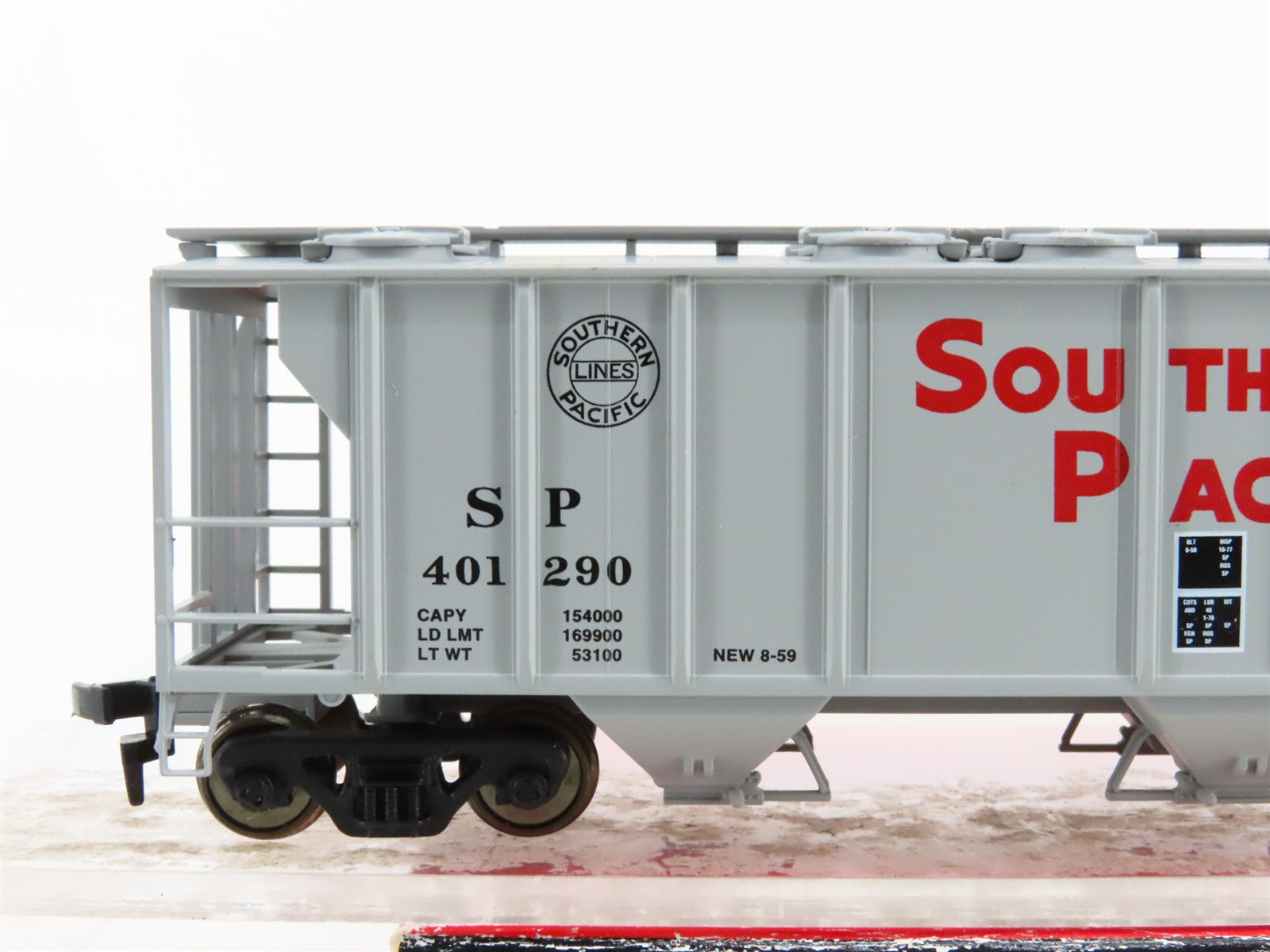 HO Scale Atlas 1810 SP Southern Pacific 2-Bay Covered Hopper 401290 RTR