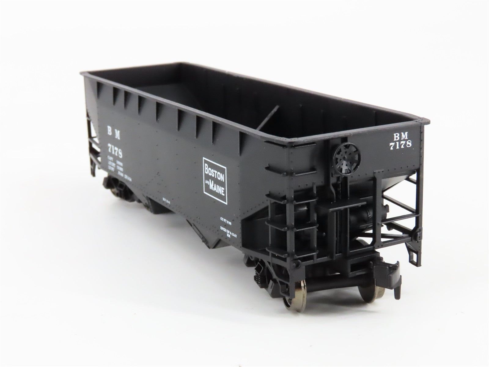 HO Scale Atlas 1862 BM Boston & Maine 2-Bay Offset Side Hopper 7178 RTR