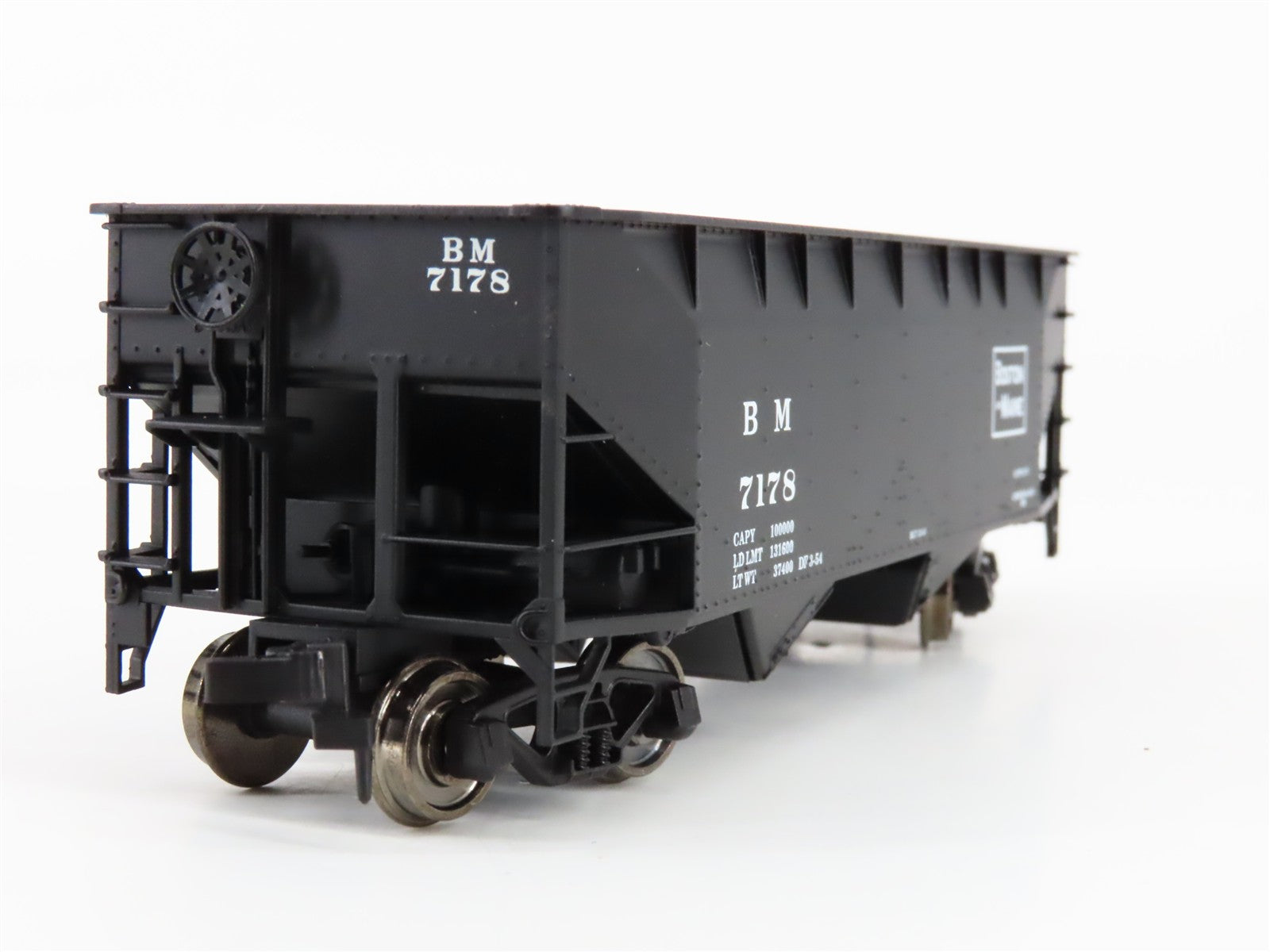 HO Scale Atlas 1862 BM Boston & Maine 2-Bay Offset Side Hopper 7178 RTR