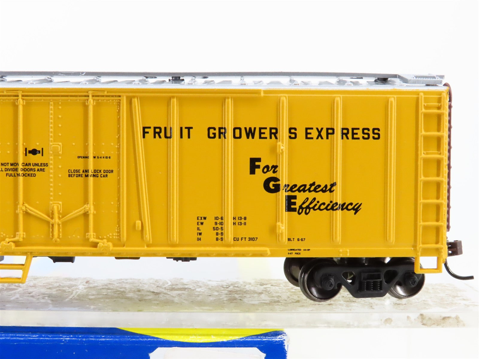 HO Scale Athearn 7573 FGCX Fruit Growers Express 50' Mechanical Reefer 11452 RTR