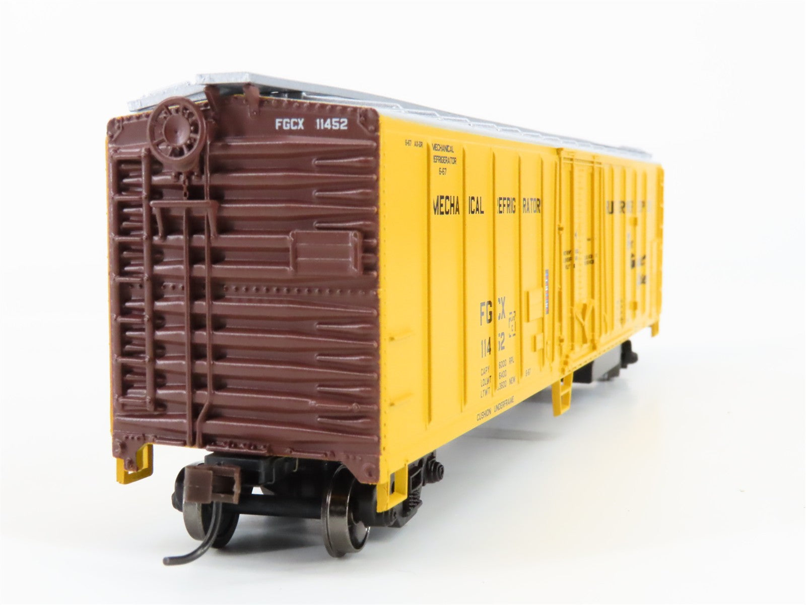 HO Scale Athearn 7573 FGCX Fruit Growers Express 50' Mechanical Reefer 11452 RTR