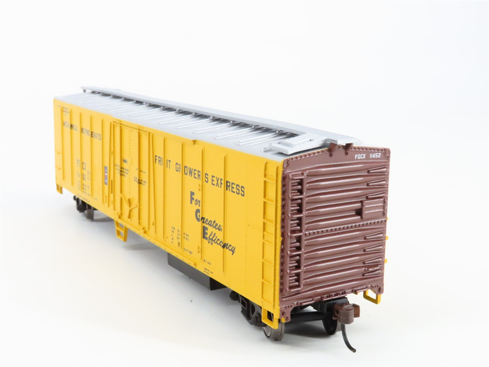HO Scale Athearn 7573 FGCX Fruit Growers Express 50' Mechanical Reefer 11452 RTR