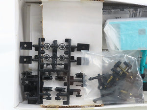 HO Scale Walthers 932-4365 NYC New York Central Bay Window Caboose Unbuilt Kit