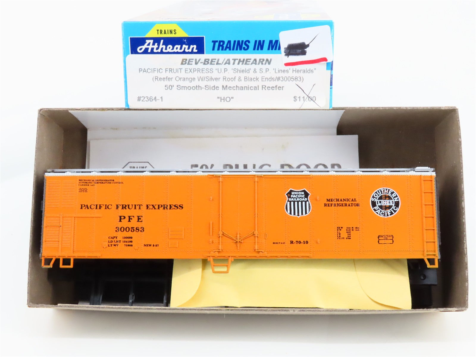 HO Scale Athearn / Bev-Bel 2364-1 PFE Pacific Fruit Express 50' Reefer RTR