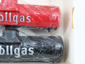 HO Scale Walthers 932-9084 Mobilgas 36' Tank Car 3-Pack 831, 1317 Unbuilt Kit