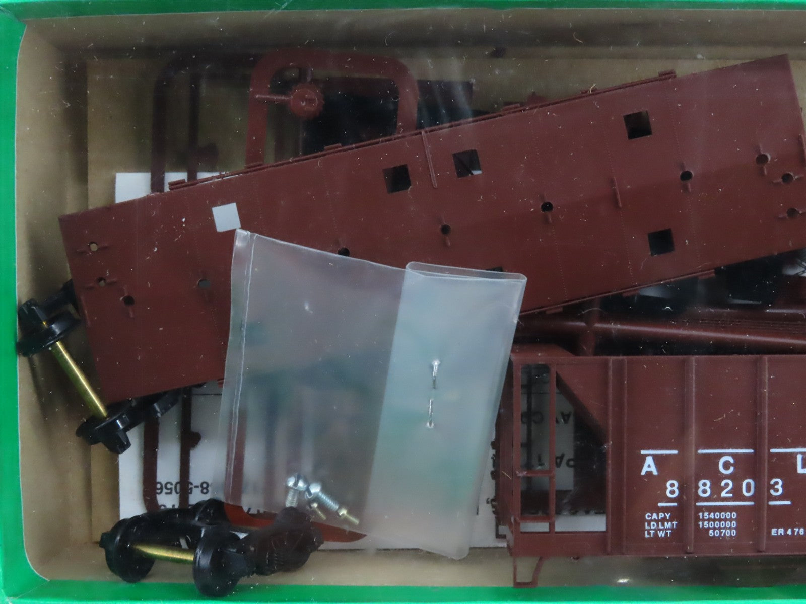 HO Scale Bowser 55614 ACL Atlantic Coast Line 2-Bay Covered Hopper Unbuilt Kit