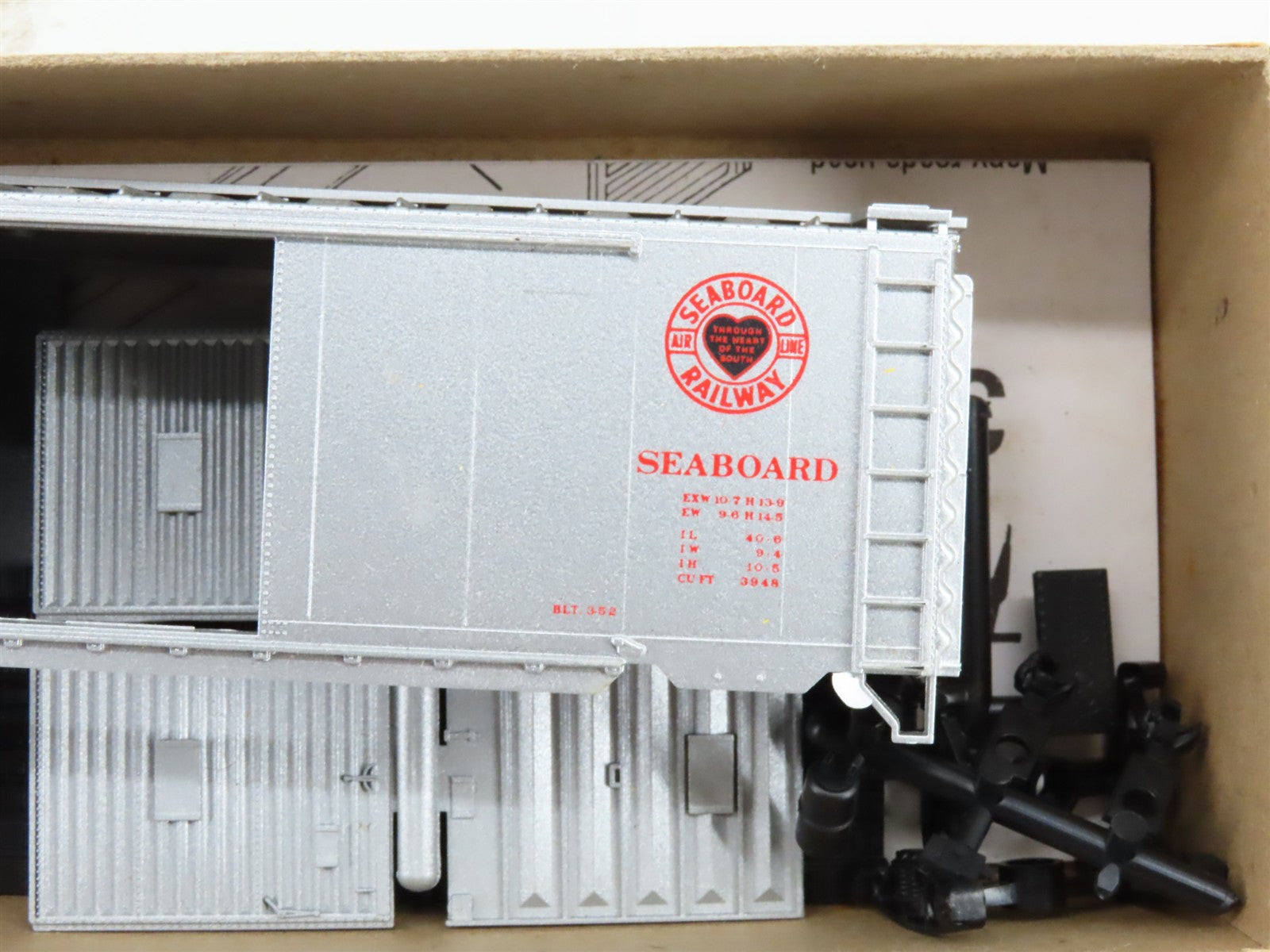 HO Scale Accurail 1532 SAL Seaboard Air Line 40' PS-1 Steel Box Car Unbuilt Kit