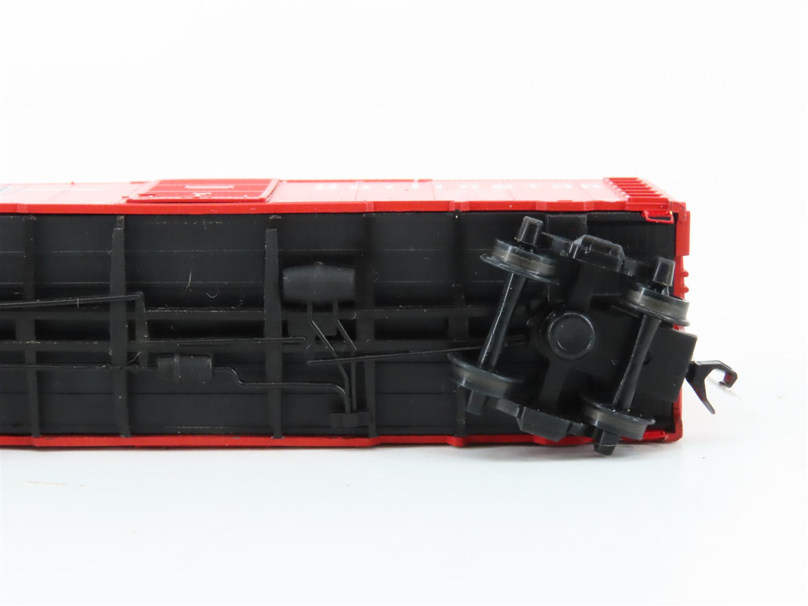 N Scale Deluxe Innovations 141112 CB&Q Burlington 40' Box Car 39153