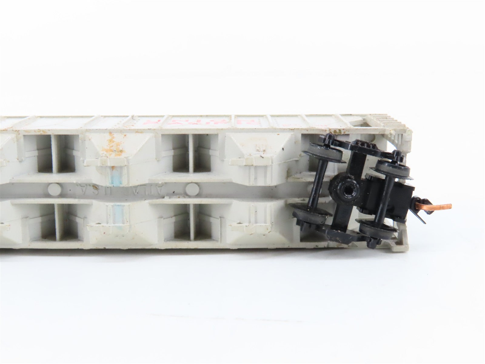 N Scale Atlas 3263 UP Union Pacific 3-Bay Covered Hopper  19711