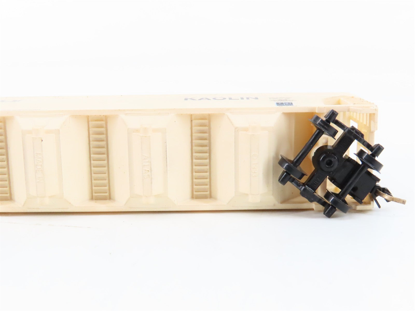 N Scale Atlas 3961 ACFX Georgia Kaolin 4-Bay Centerflow Covered Hopper 59486