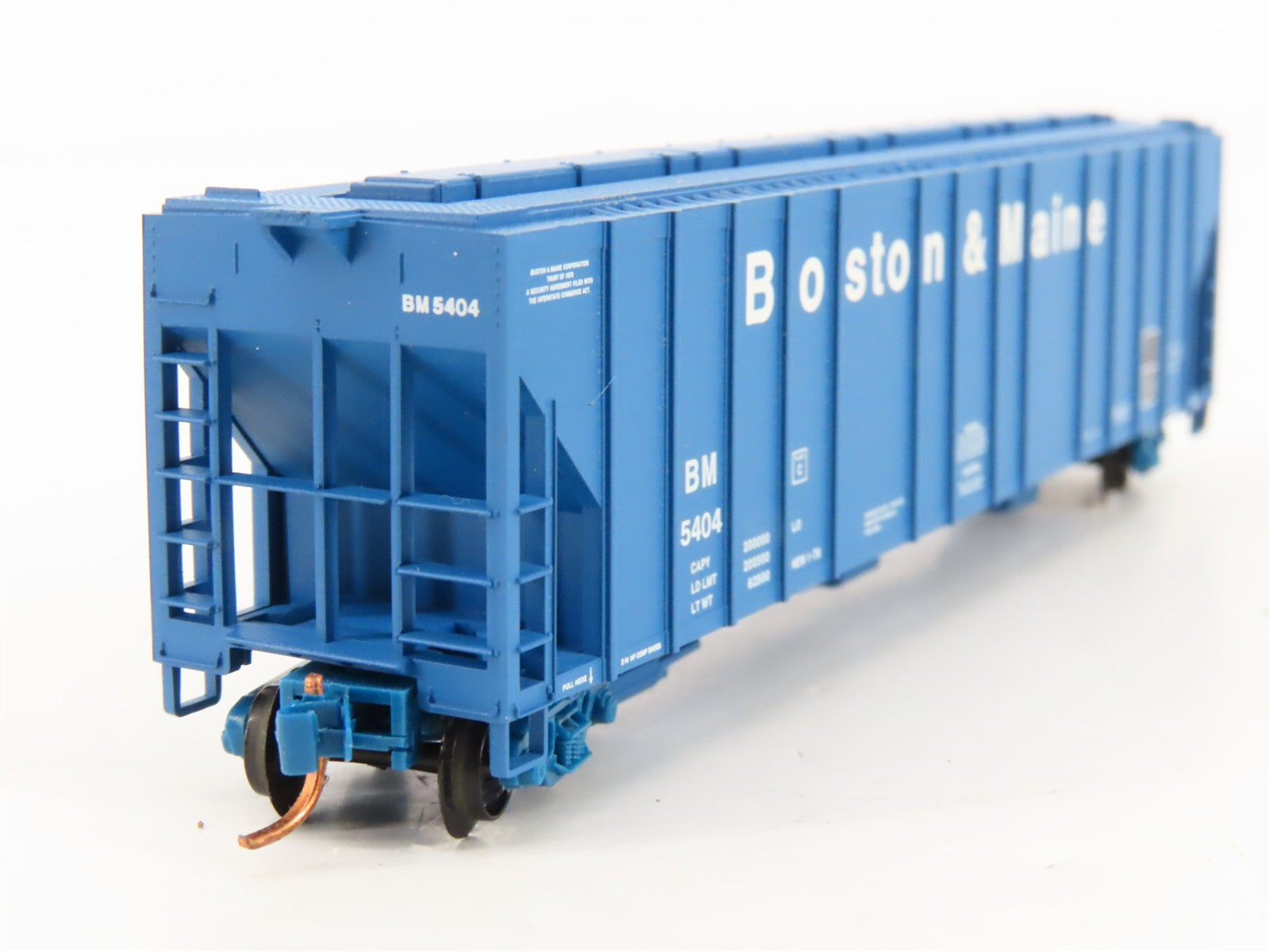 N Scale Micro-Trains MTL 09900060 B&M Boston & Maine 3-Bay Covered Hopper 5404
