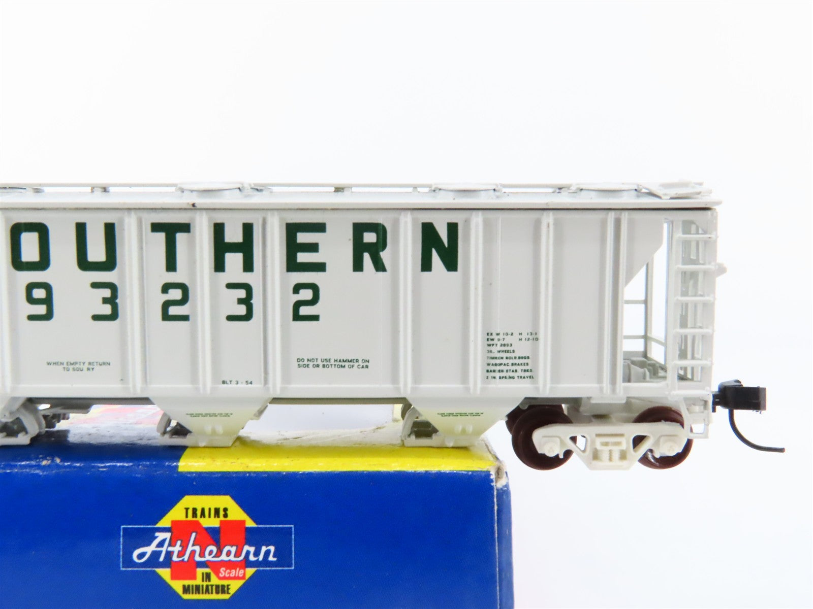 N Scale Athearn 11397 SOU Southern 2-Bay Covered Hopper  93232