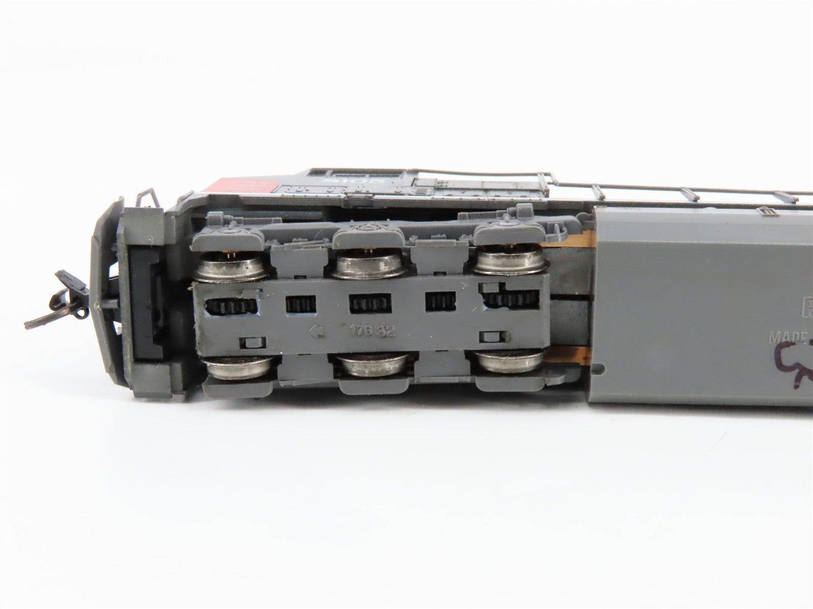 N Scale Kato 176-3602 SP Southern Pacific C44-9W Diesel Loco #8105 wDCC