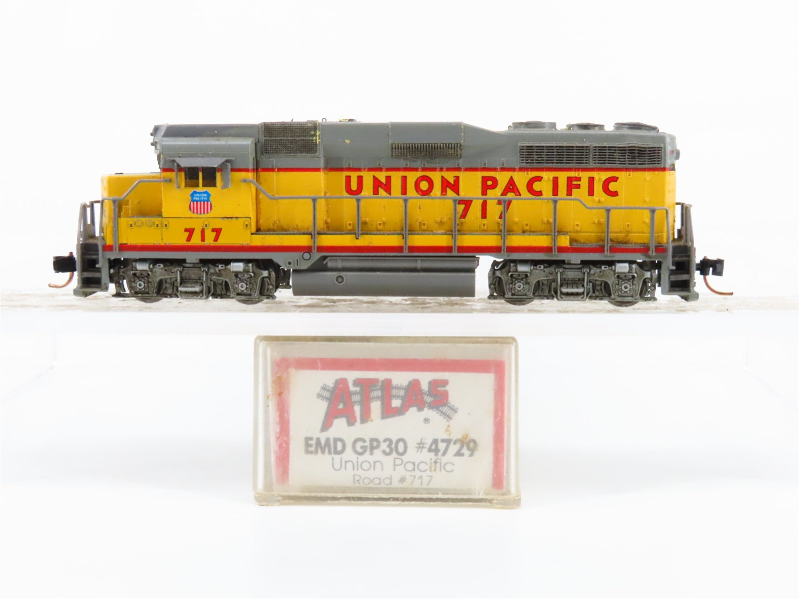 N Scale Atlas 4729 UP Union Pacific GP30 Diesel Locomotive #717 CUSTOM wDCC