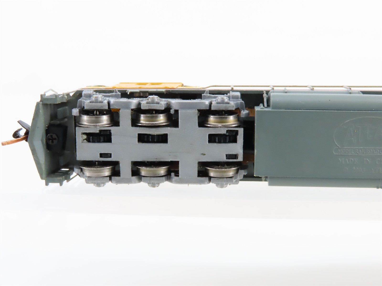 N Scale Atlas 54220 UP Union Pacific C-630 Diesel Locomotive #2904 wDCC