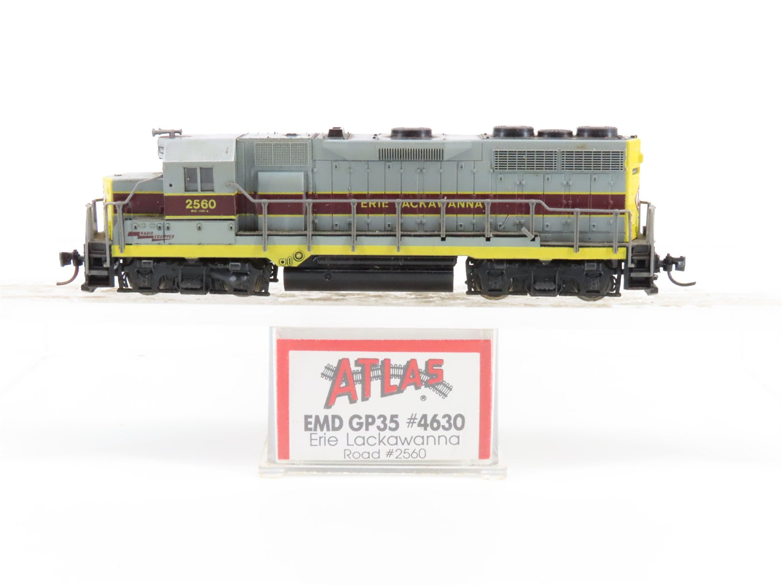 N Scale Atlas 4630 EL Erie Lackawanna GP35 Diesel Locomotive #2560 wDCC