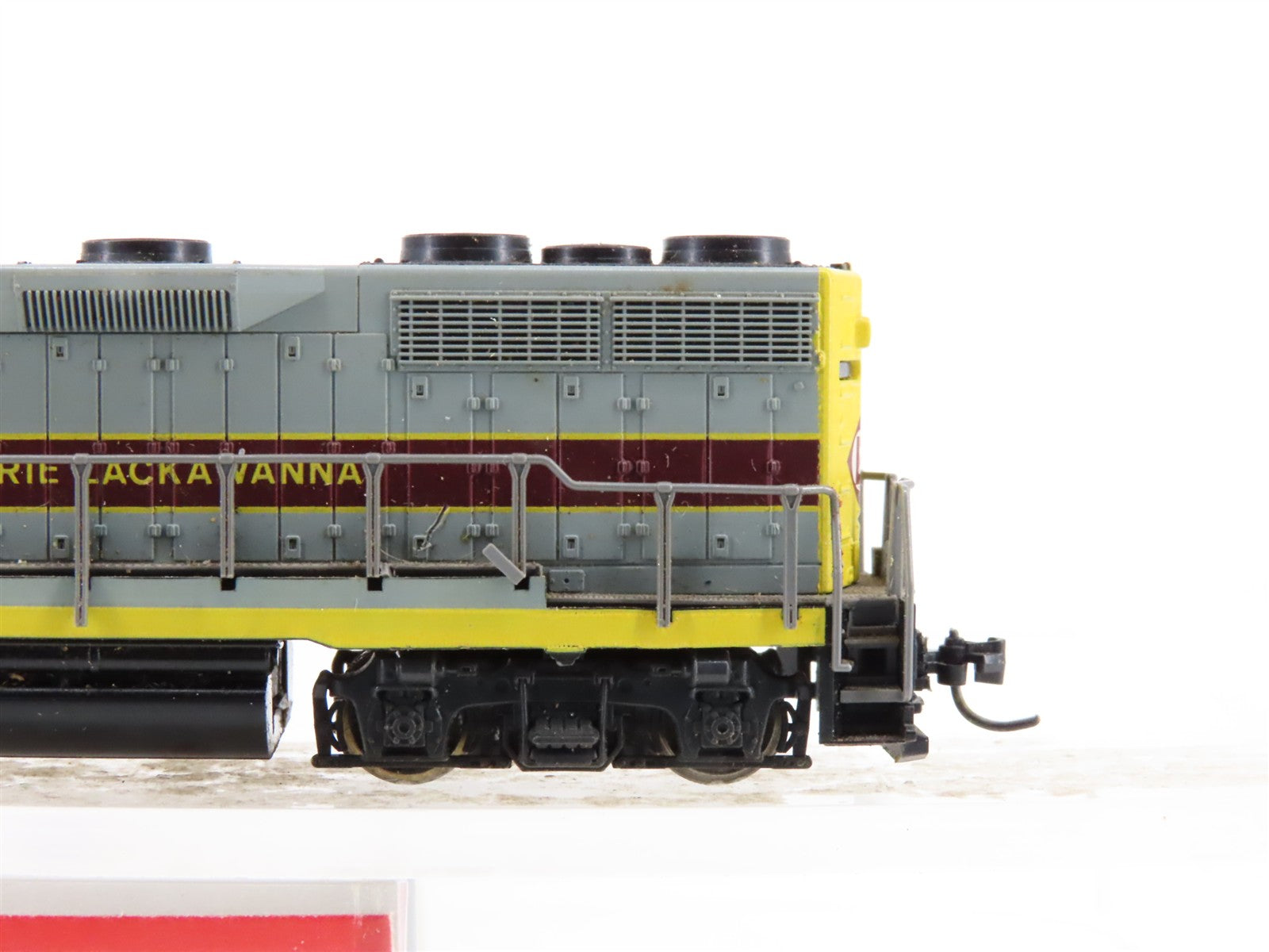 N Scale Atlas 4630 EL Erie Lackawanna GP35 Diesel Locomotive #2560 wDCC