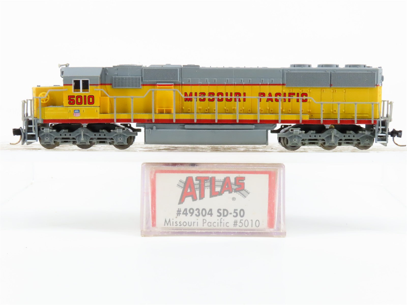 N Scale Atlas 49304 MP Missouri Pacific SD50 Diesel Locomotive #5010 wDCC