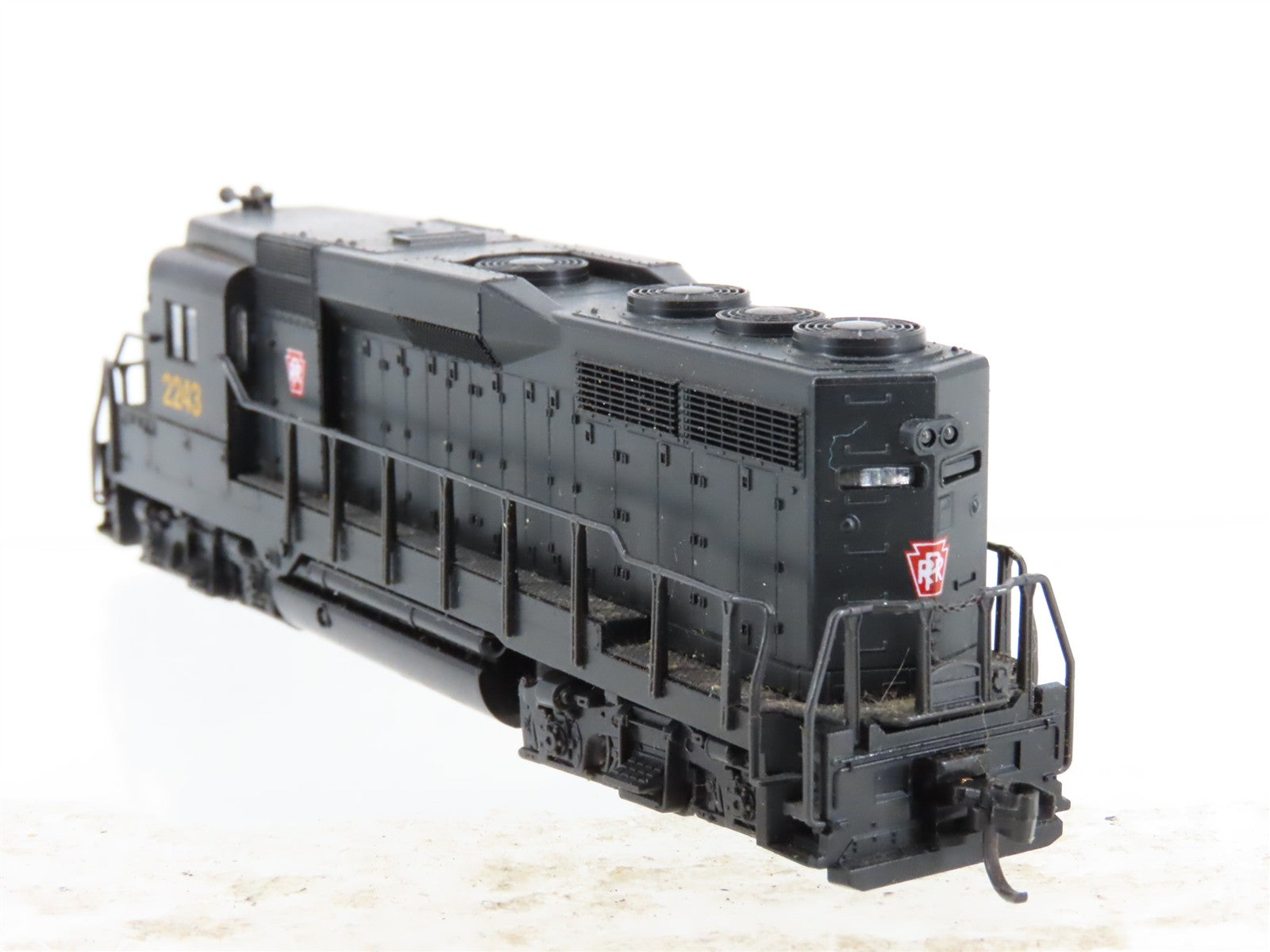 N Scale Atlas 4735 PRR Pennsylvania GP30 Diesel Locomotive #2243 wDCC