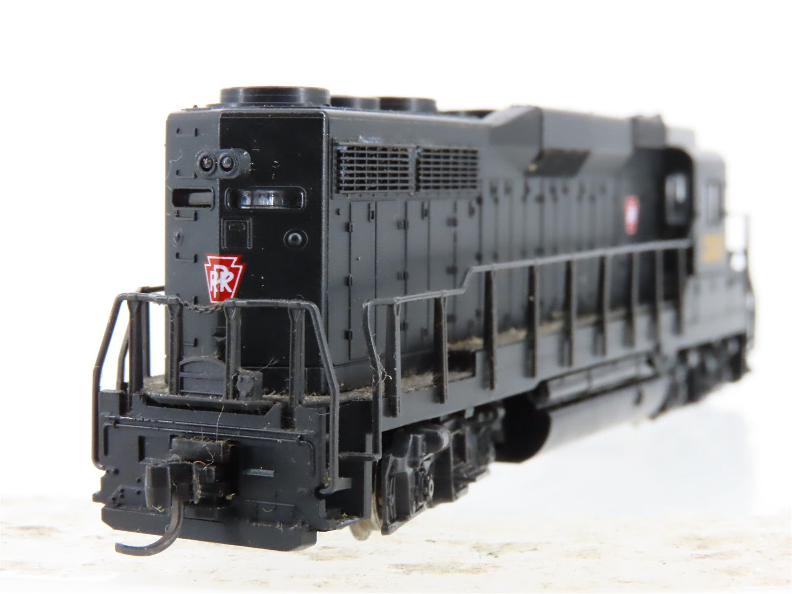 N Scale Atlas 4735 PRR Pennsylvania GP30 Diesel Locomotive #2243 wDCC