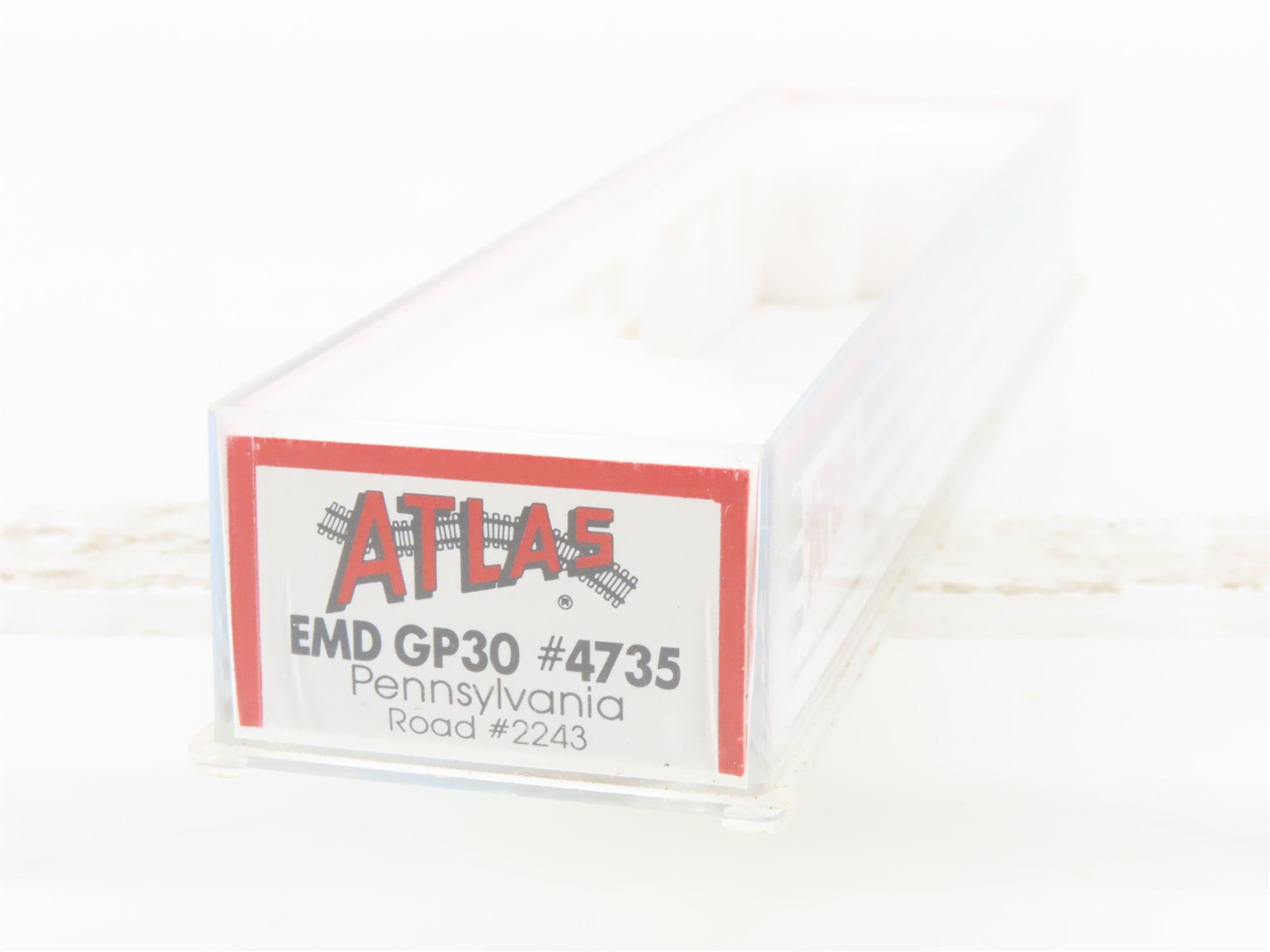 N Scale Atlas 4735 PRR Pennsylvania GP30 Diesel Locomotive #2243 wDCC