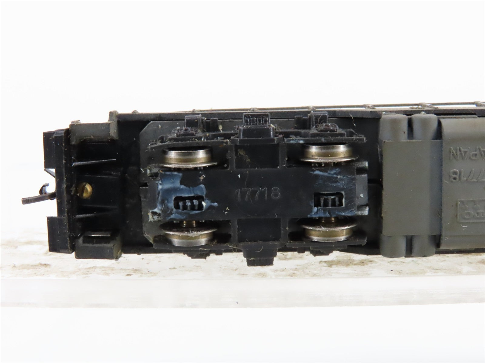 N Scale Kato Undecorated GP7 Diesel Locomotive