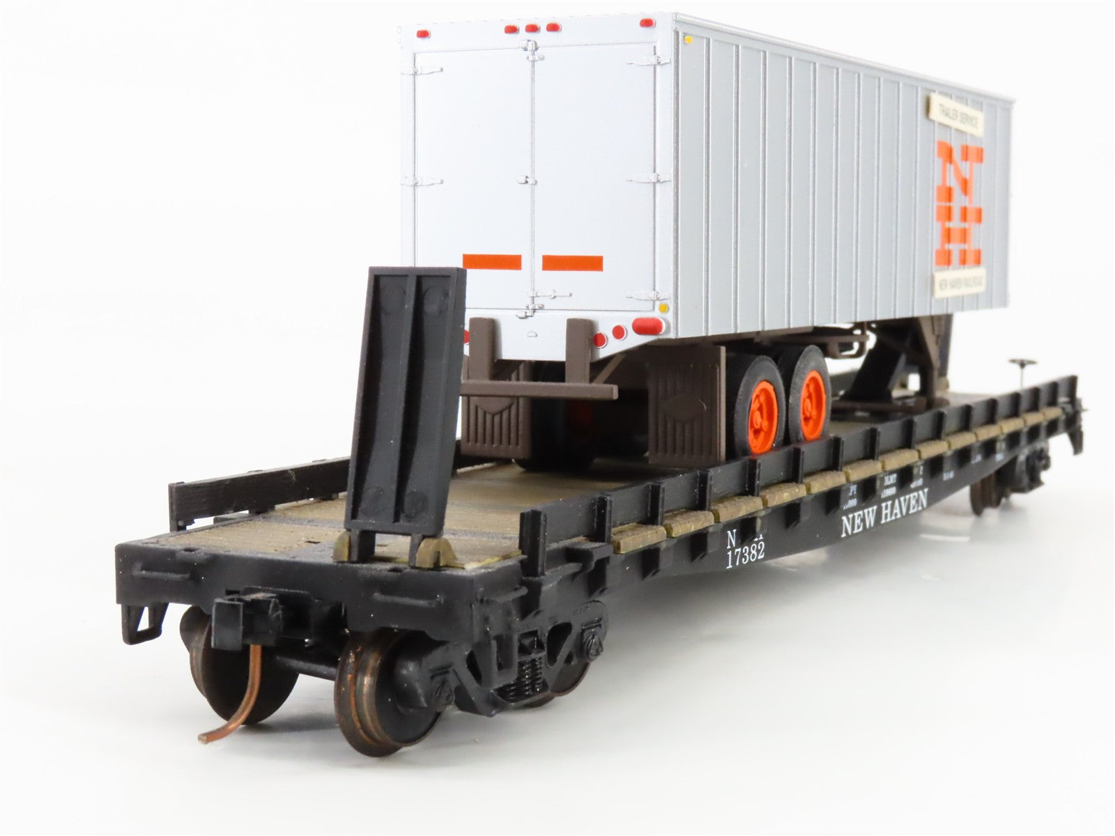 S Scale S-Helper Service 00190 NH New Haven TOFC Flat Car w/ Trailer 17382 RTR