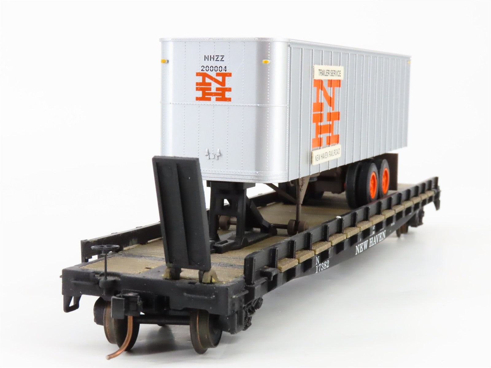 S Scale S-Helper Service 00190 NH New Haven TOFC Flat Car w/ Trailer 17382 RTR