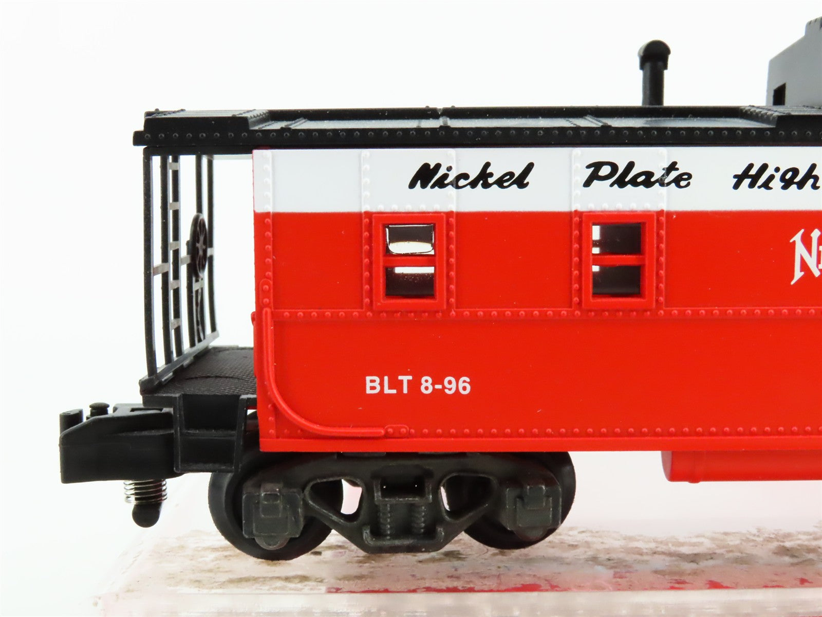 S Scale Lionel 6-48713 Nickel Plate Road Caboose Lighted 48713 RTR
