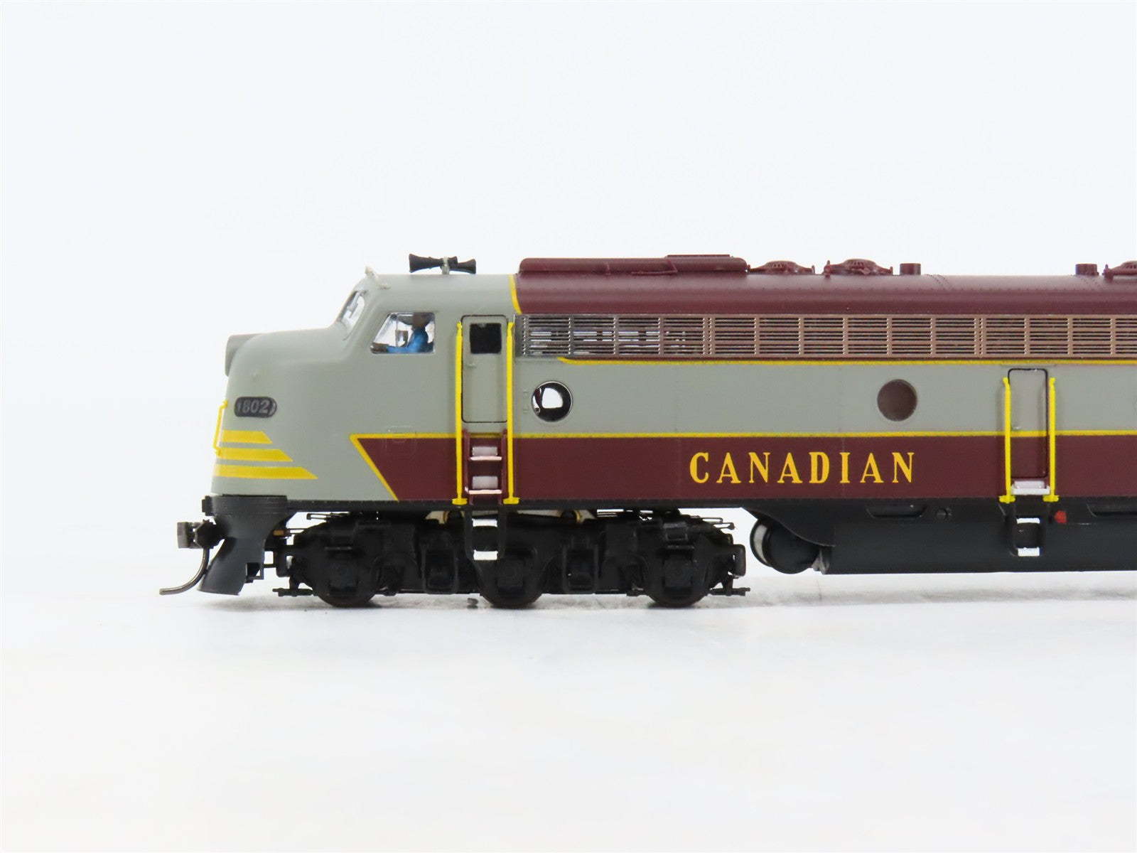 HO Scale Proto 2000 C8844 CP Canadian Pacific E8/9A Diesel Locomotive #1802