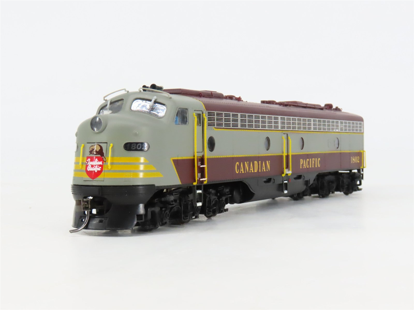 HO Scale Proto 2000 C8844 CP Canadian Pacific E8/9A Diesel Locomotive #1802