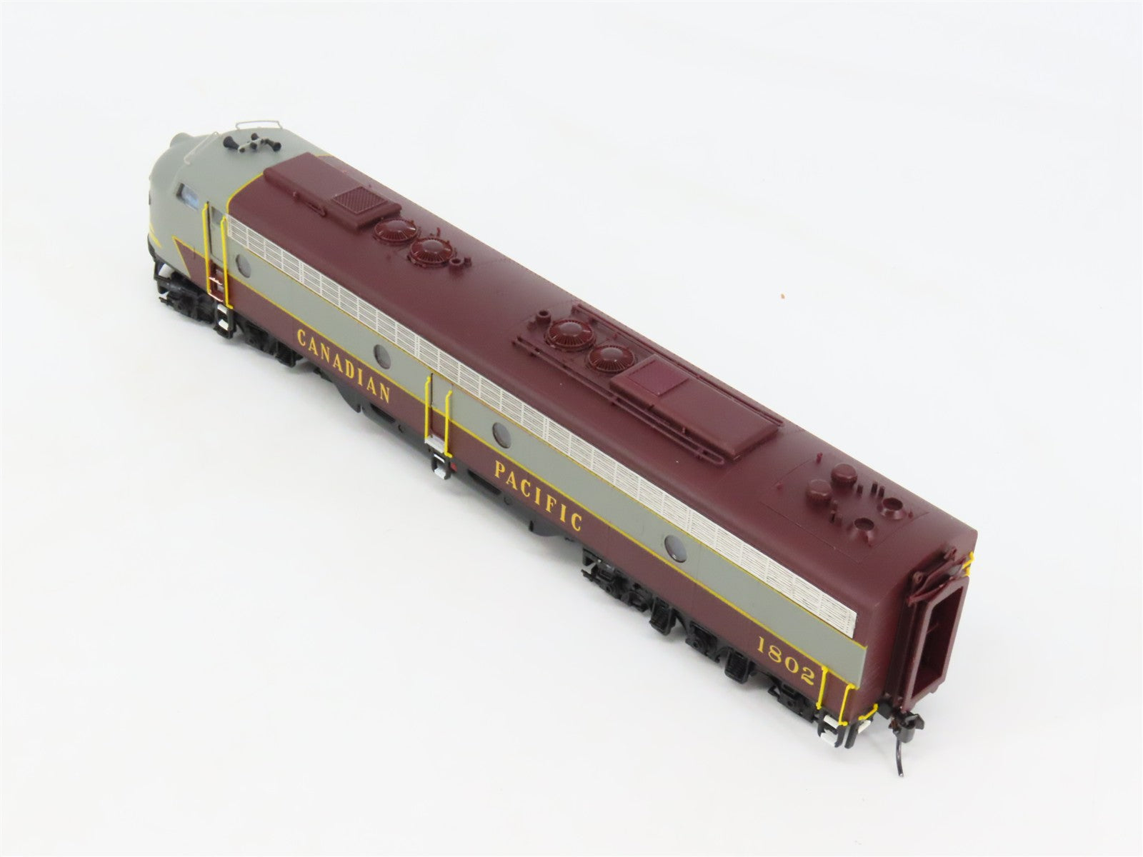 HO Scale Proto 2000 C8844 CP Canadian Pacific E8/9A Diesel Locomotive #1802