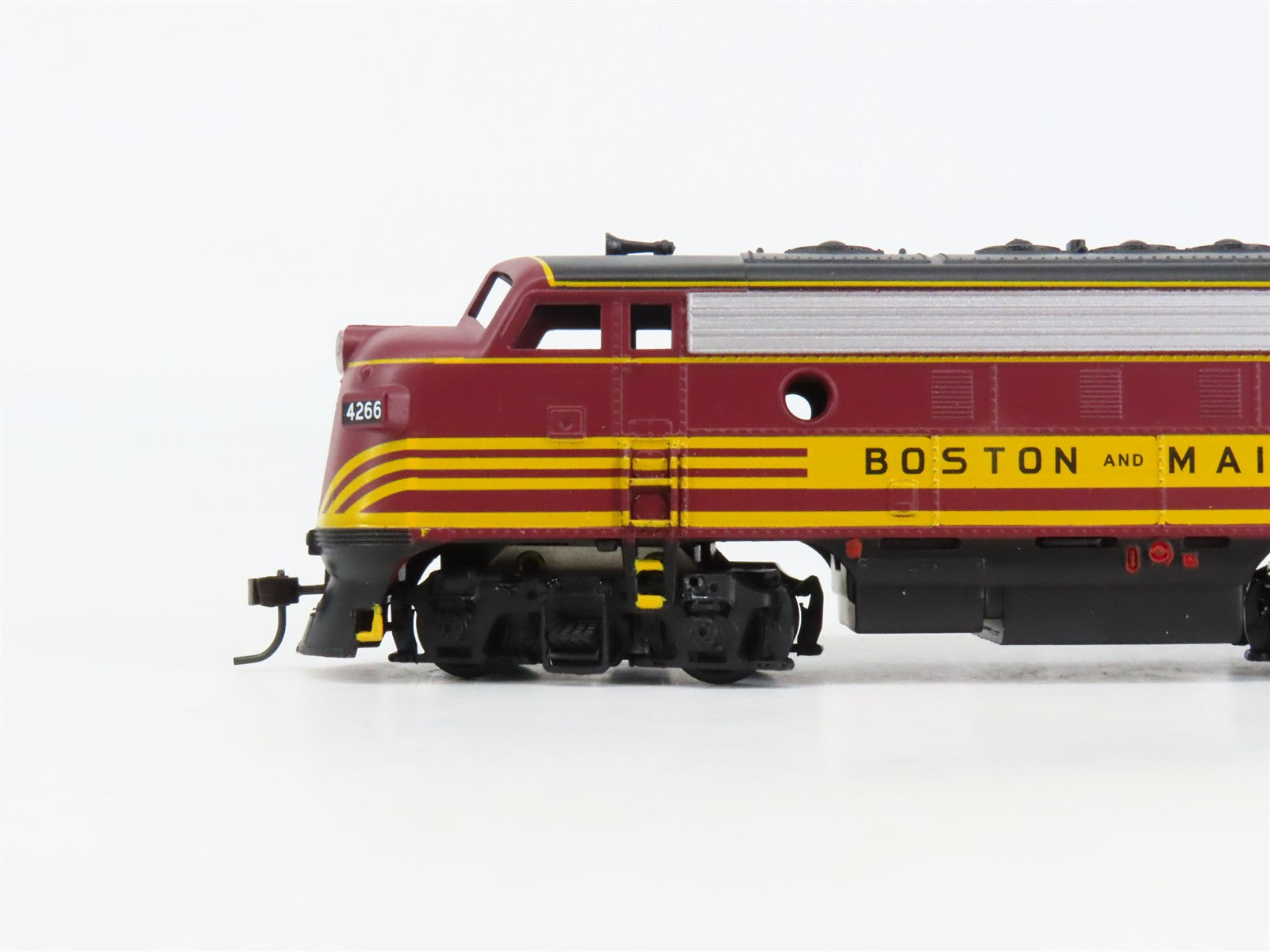 HO Scale Athearn 2209 B&M Boston & Maine F7 A/A Diesel Locomotive Set