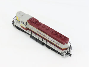 HO Scale IHC 3807 CP Canadian Pacific SD24 Diesel Locomotive #9950