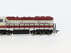 HO Scale IHC 3807 CP Canadian Pacific SD24 Diesel Locomotive #9950