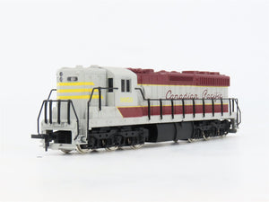 HO Scale IHC 3807 CP Canadian Pacific SD24 Diesel Locomotive #9950