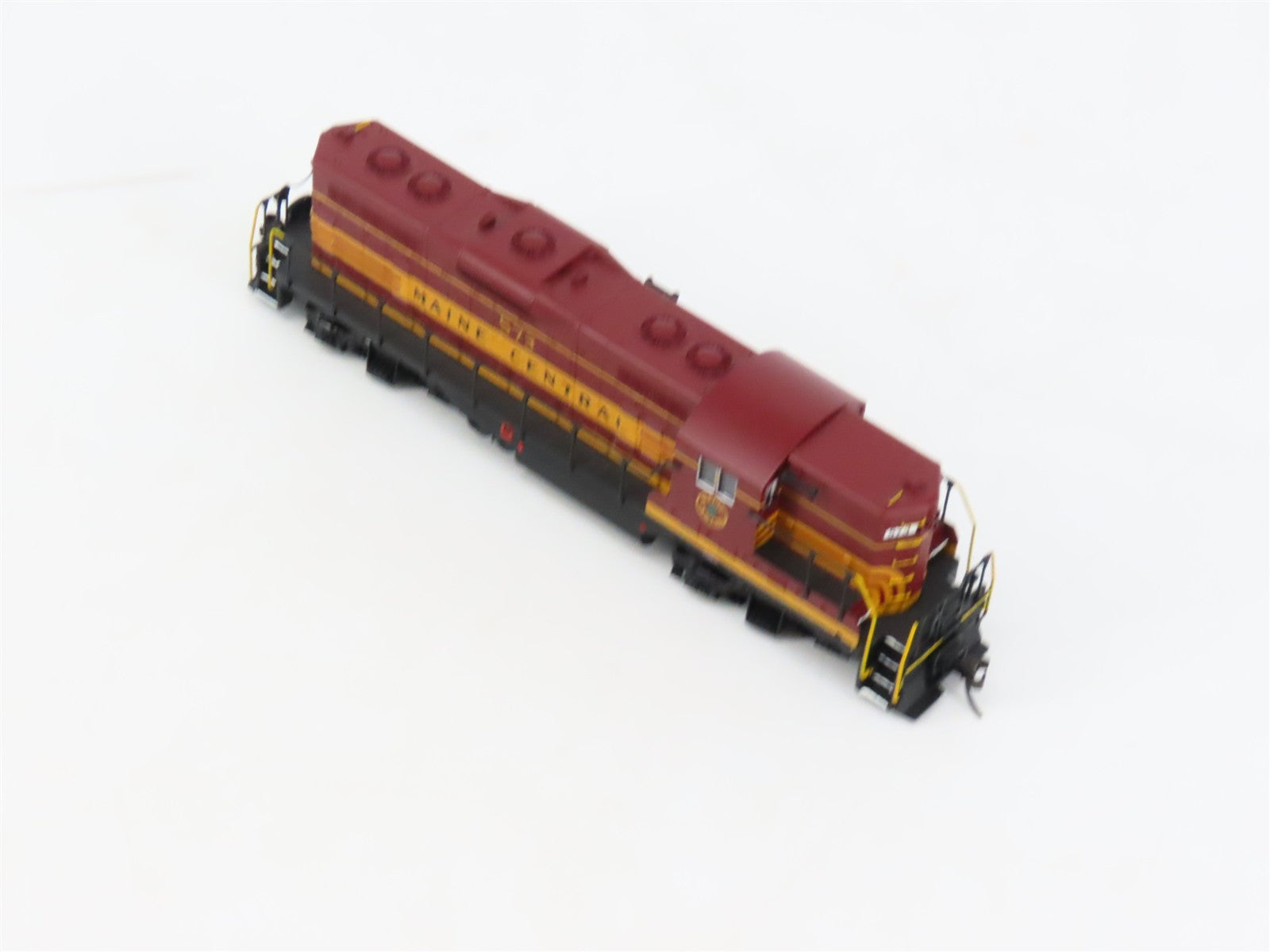 HO Scale Atlas Classic 8413 MEC Maine Central GP7 Diesel Locomotive #573 Custom