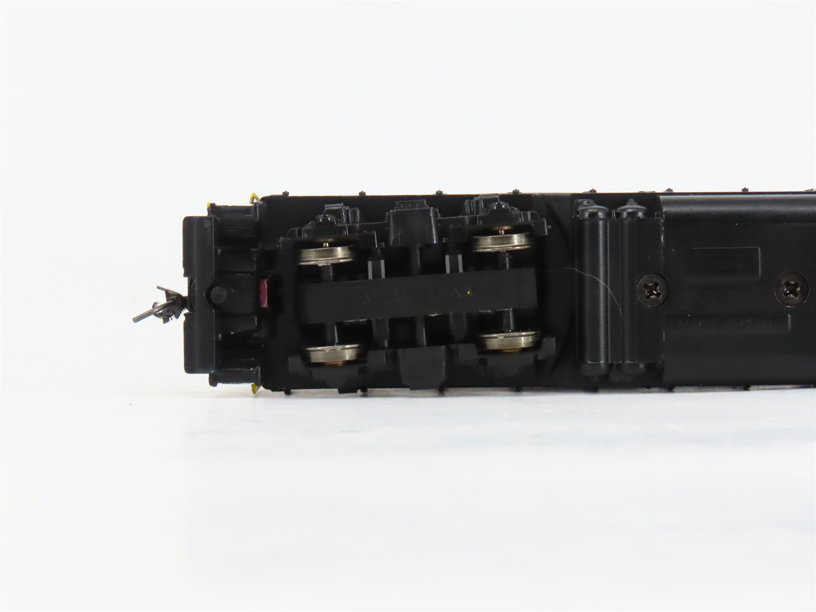 HO Scale Atlas Classic 8413 MEC Maine Central GP7 Diesel Locomotive #581 Custom