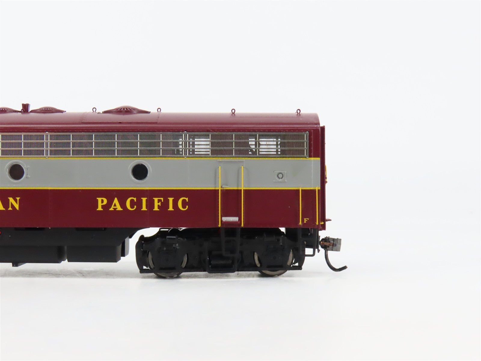 HO Intermountain 49590S-01 CP Canadian Pacific F9B Diesel #1903 wDCC & Sound