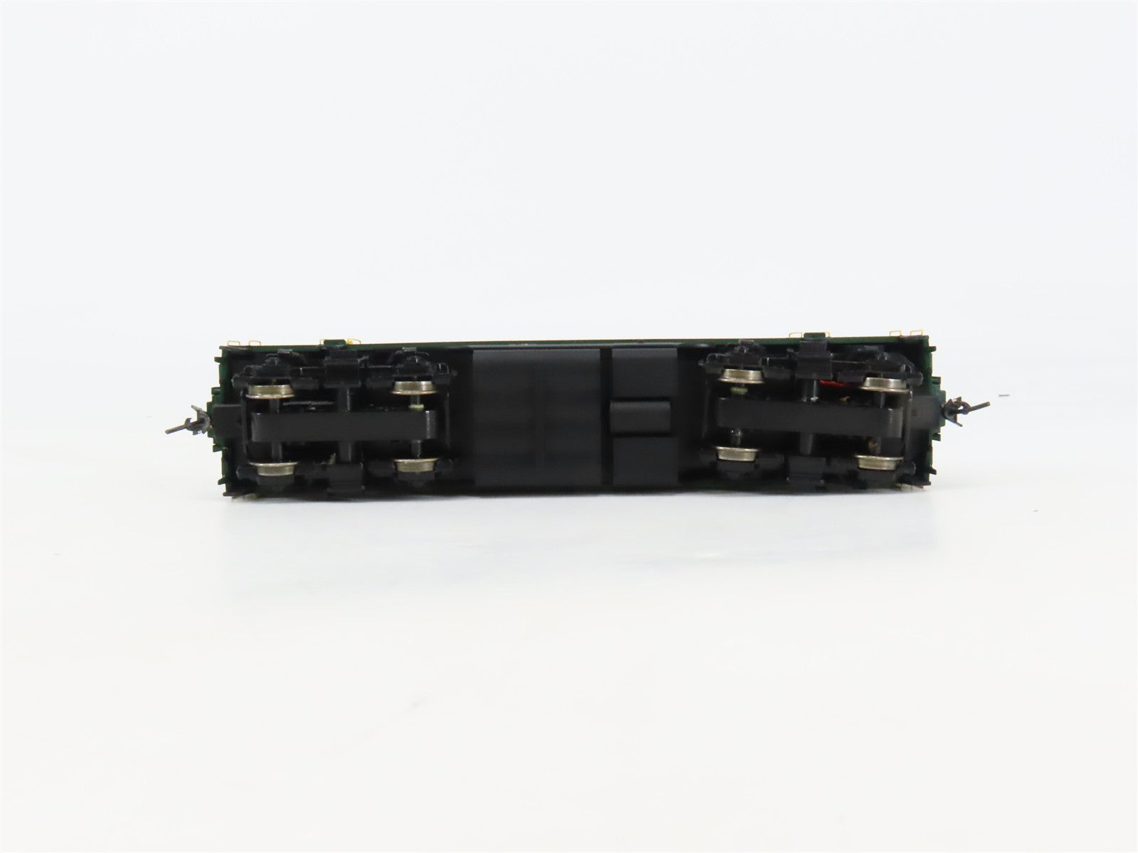 HO Scale Intermountain 49619-01 MEC Maine Central F3B Diesel Locomotive #671