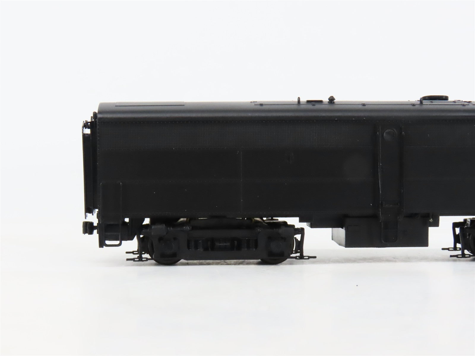 HO Scale Proto 2000 8393 Undecorated FB2 Diesel Locomotive UNPOWERED