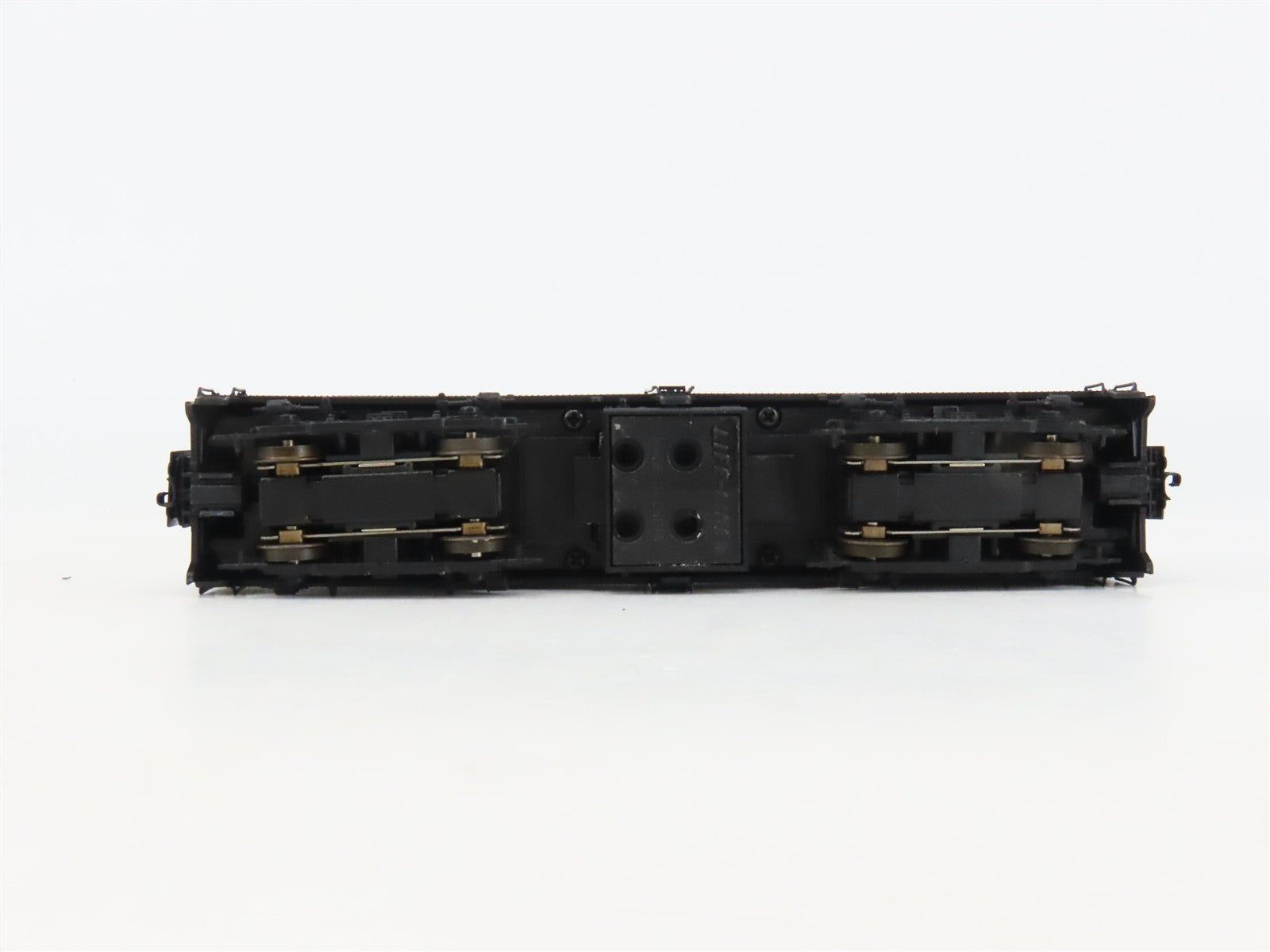HO Scale Proto 2000 8393 Undecorated FB2 Diesel Locomotive UNPOWERED
