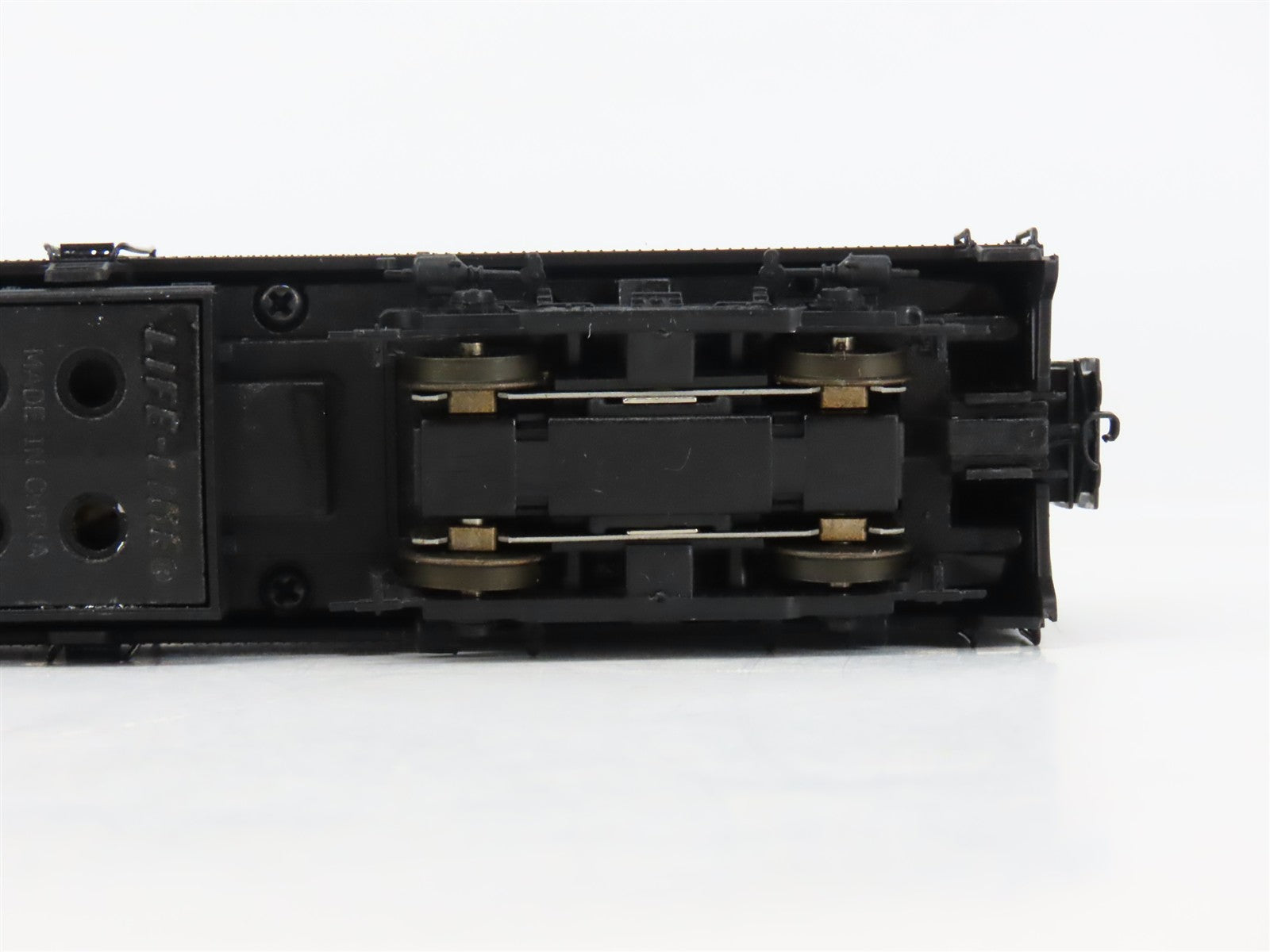 HO Scale Proto 2000 8393 Undecorated FB2 Diesel Locomotive UNPOWERED