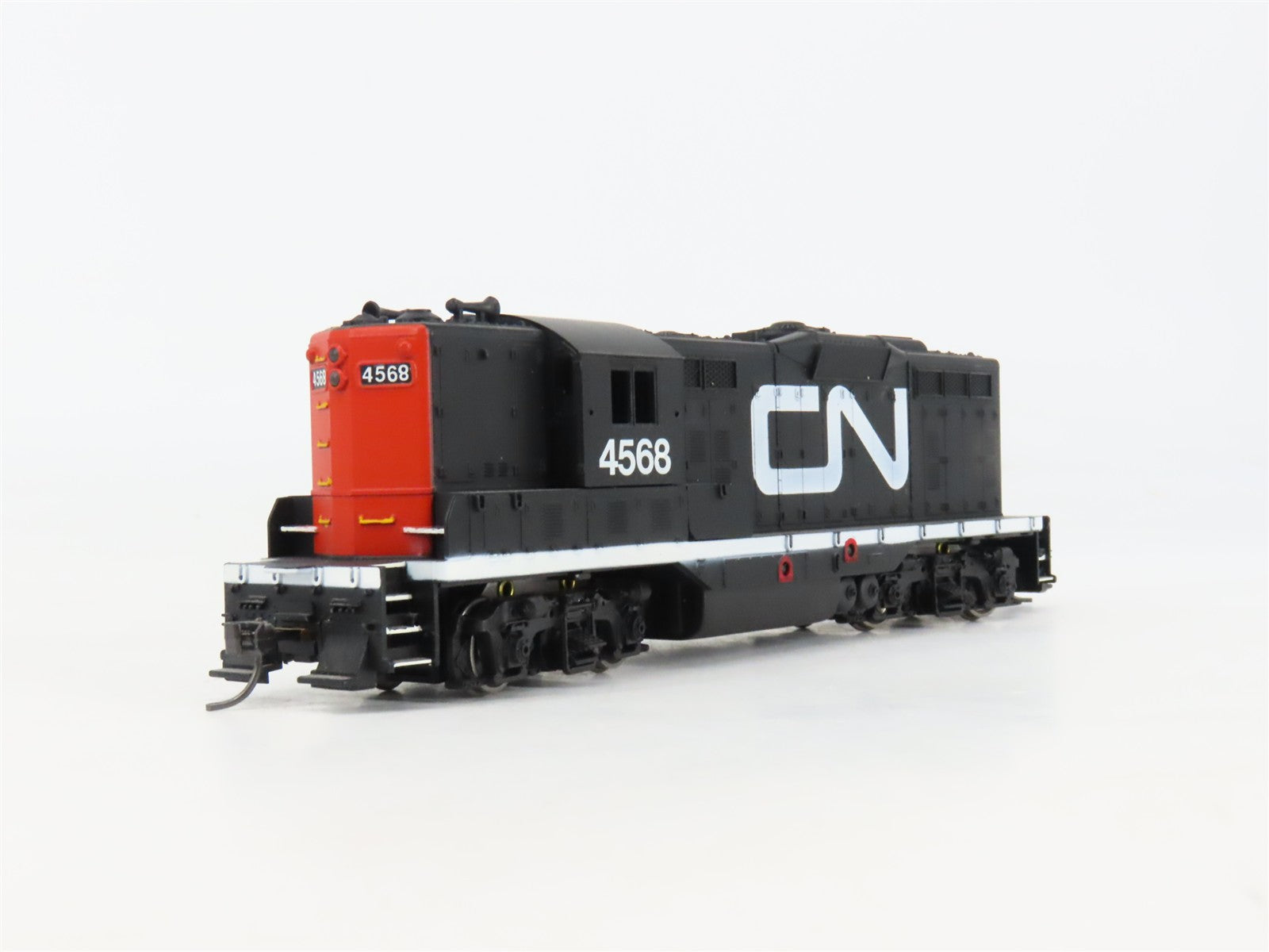 HO Scale Athearn 3181 CN Canadian National GP9 Diesel Locomotive #4568