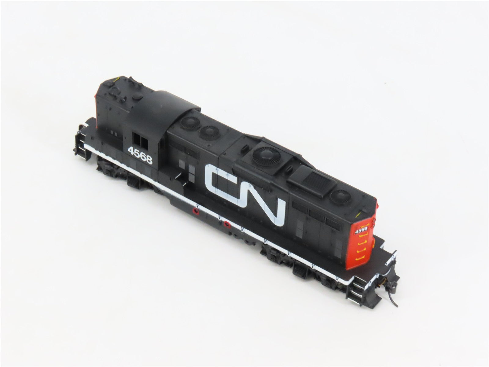 HO Scale Athearn 3181 CN Canadian National GP9 Diesel Locomotive #4568