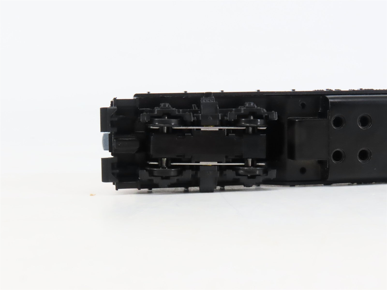 HO Scale Athearn 3061 CN Canadian National GP9 Diesel Locomotive #4563 UNPOWERED