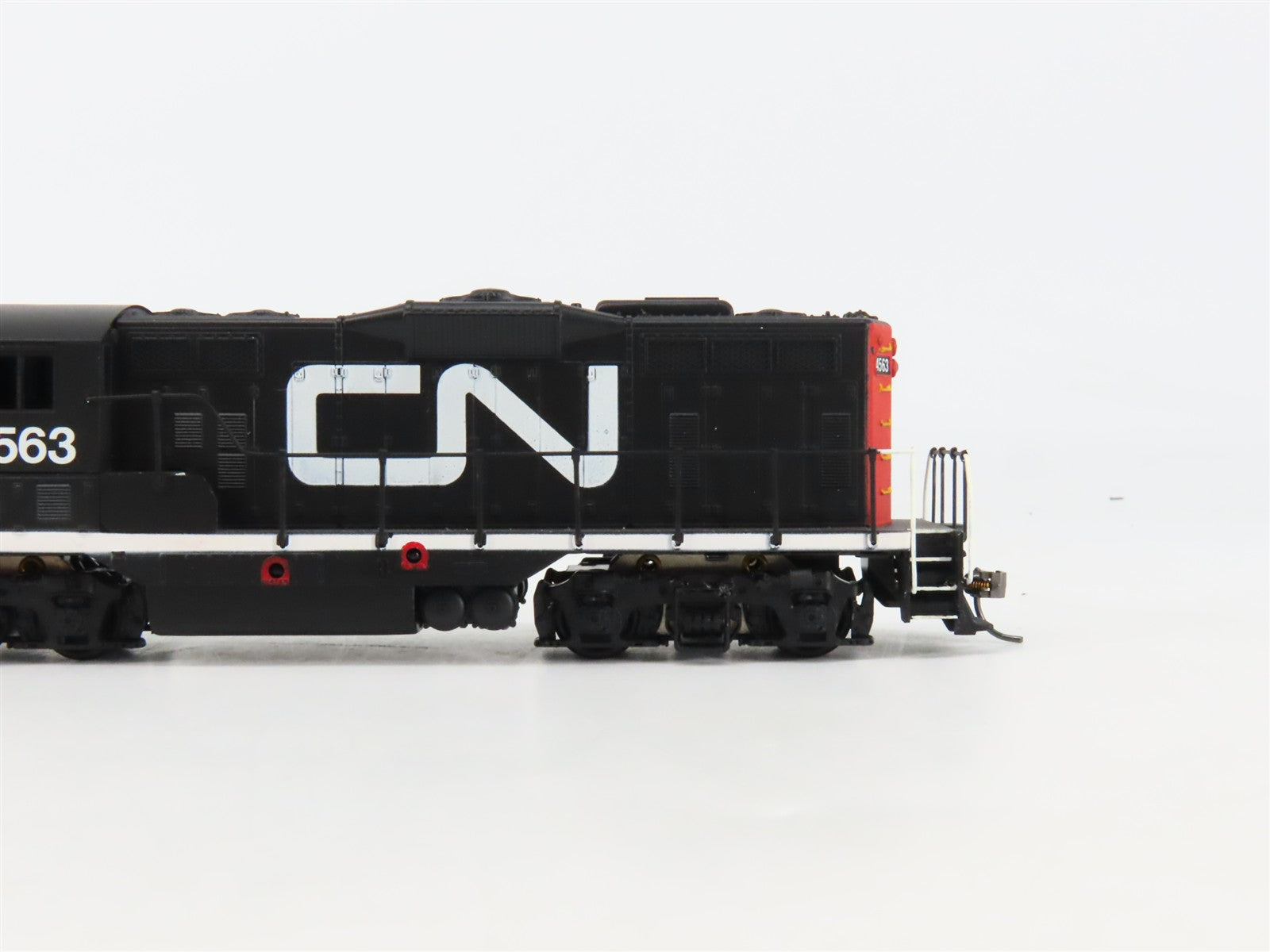 HO Scale Athearn 3061 CN Canadian National GP9 Diesel Locomotive #4563 UNPOWERED